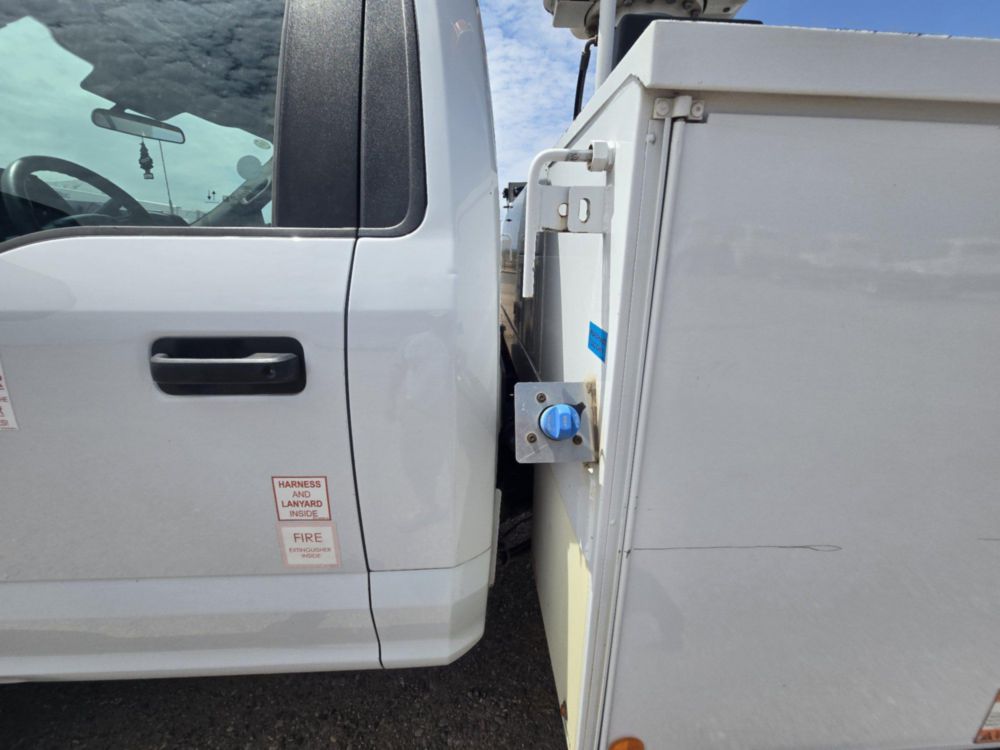 2022 Ford F-550 4x4 Powerstroke Altec AT-40G Bucket Truck