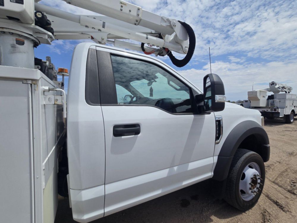 2022 Ford F-550 4x4 Altec AT-40G Bucket Truck