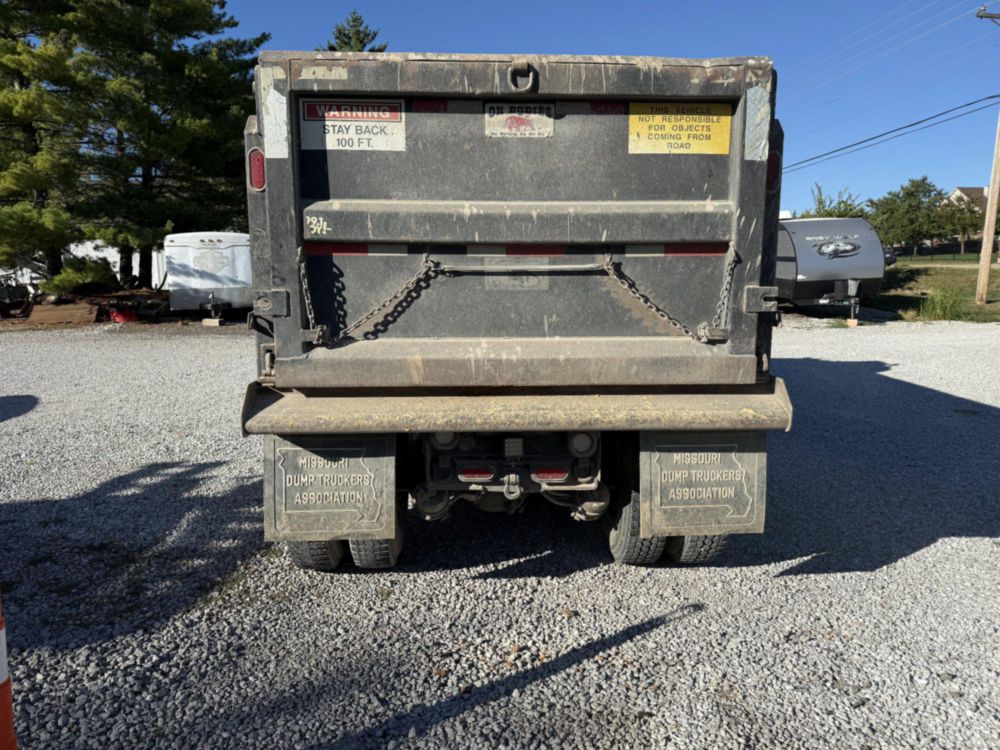 2006 Kenworth T-800 Tri-Axle Ox Bodies Dump Truck