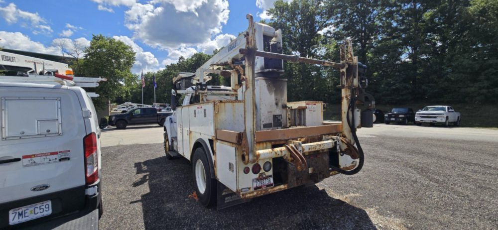 2019 Ford 750 4x2 Versalift VTP-40-NE Cable Placer Truck