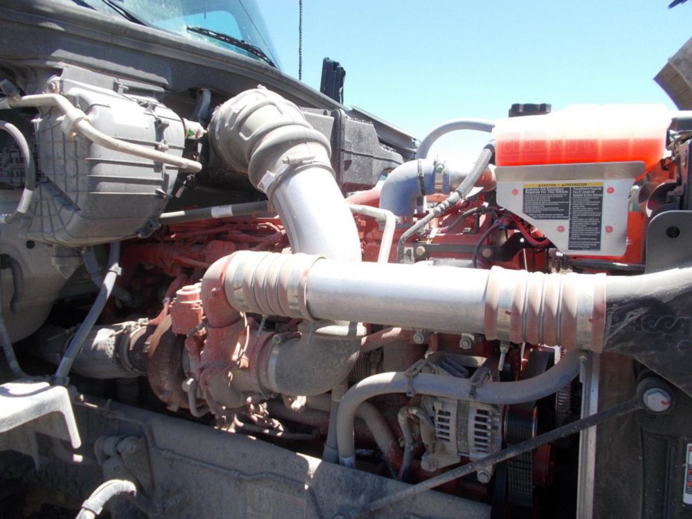 2026 Peterbilt 567 10x4 19' Load King Dump Truck