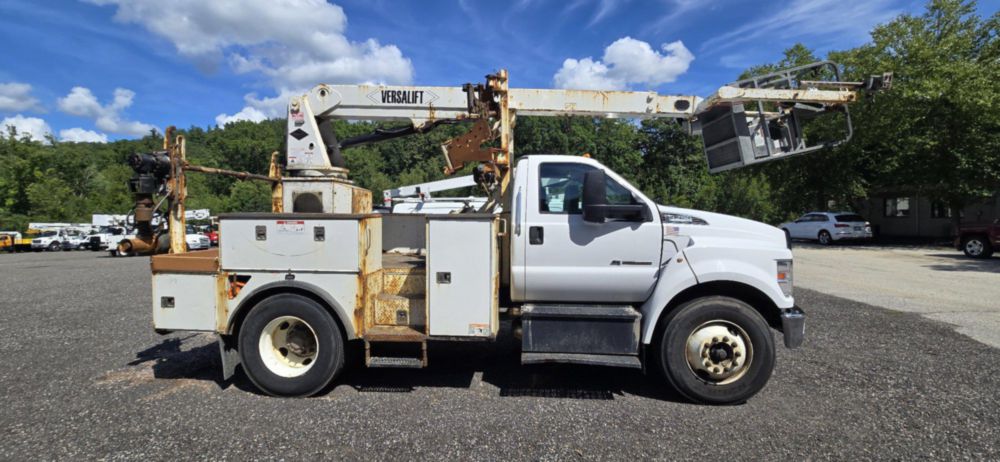 2019 Ford 750 4x2 Versalift VTP-40-NE Cable Placer Truck
