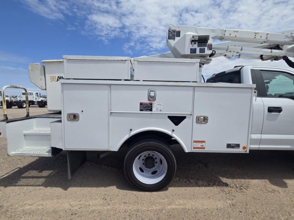 2022 Ford F-550 4x4 Altec AT-40G Bucket Truck