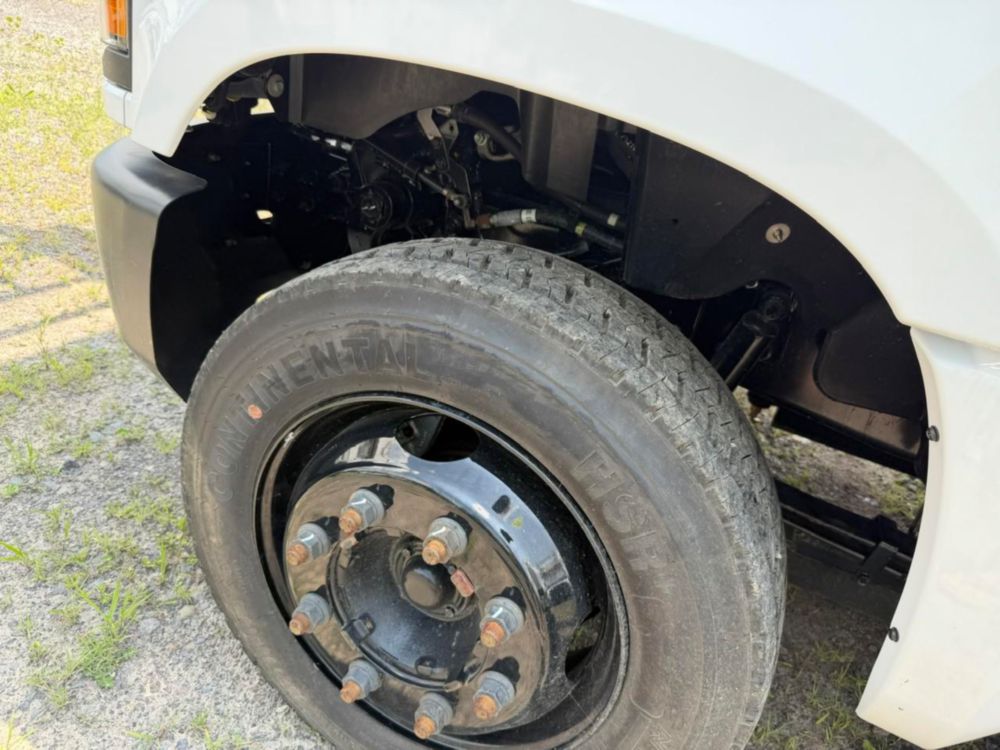 2022 Chevrolet 5500 4x2 Posi+ 700-40 Cable Placer Truck