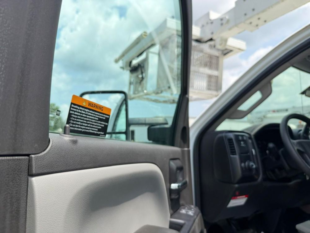 2022 Chevrolet 5500 4x2 Posi+ 700-40 Cable Placer Truck
