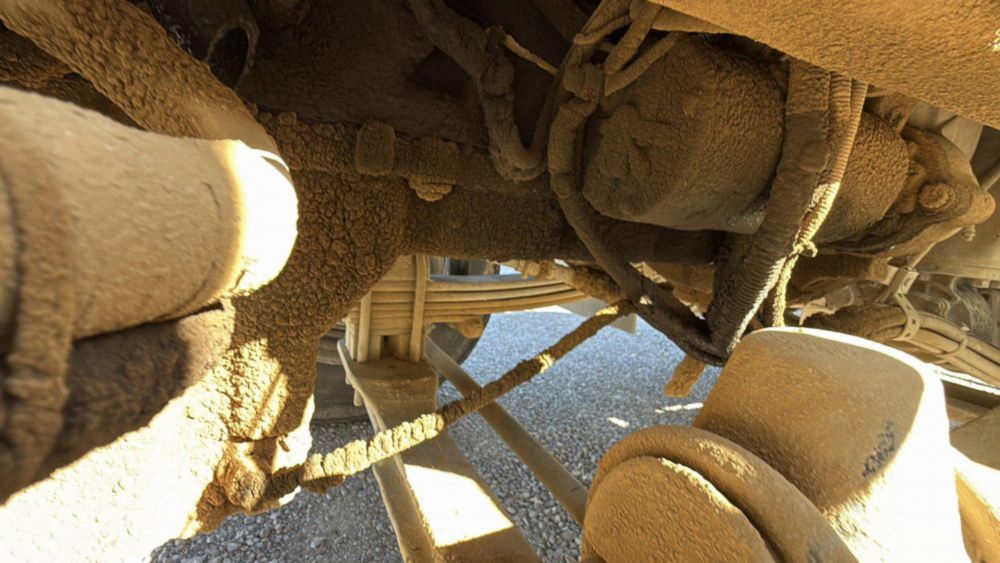 2006 Kenworth T-800 Tri-Axle Ox Bodies Dump Truck