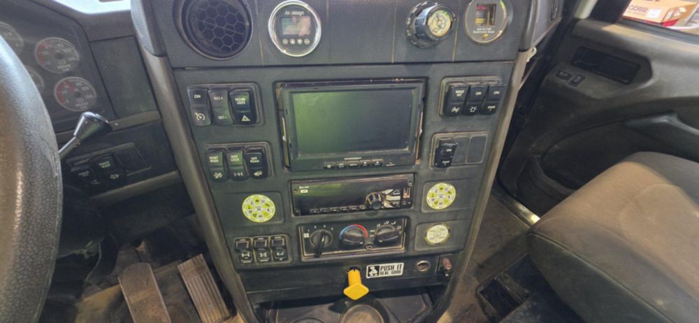 2018 Int'l HX615 Tri-Axle Vermeer VX200-1600 Hydro-Excavator Truck