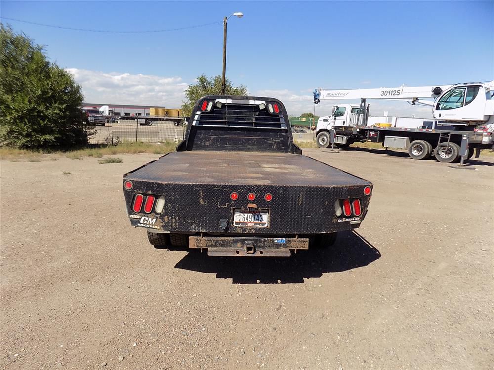 2017 Dodge Ram 5500 Crew Cab 4x4 Flatbed Truck