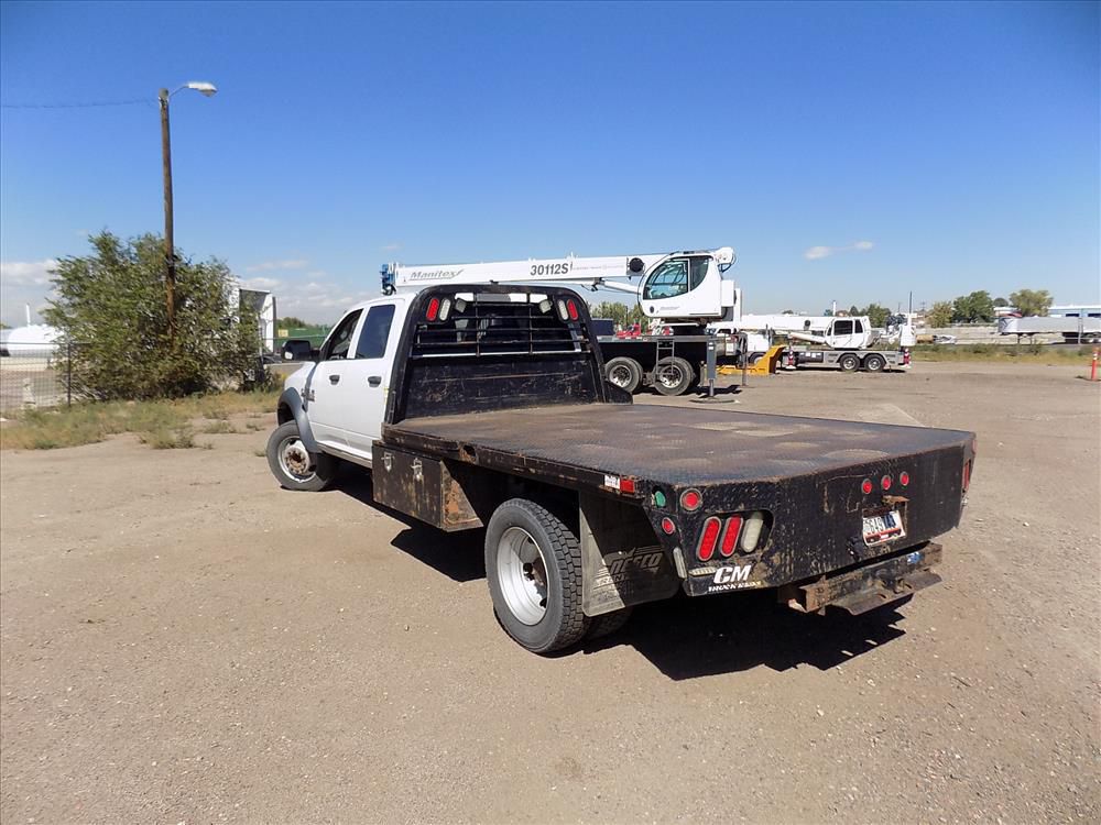2017 Dodge Ram 5500 Crew Cab 4x4 Flatbed Truck
