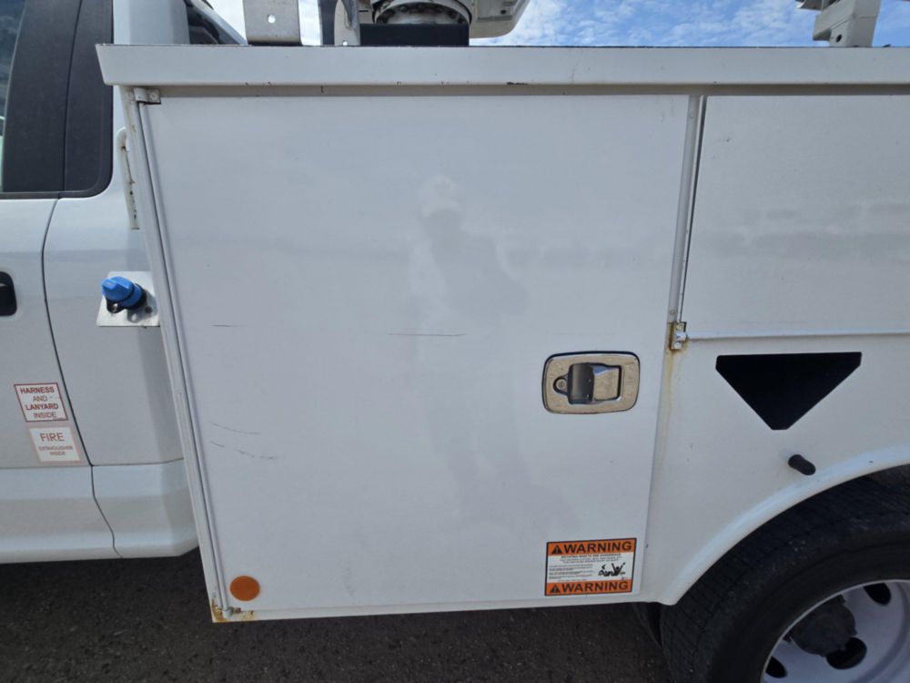 2022 Ford F-550 4x4 Altec AT-40G Bucket Truck