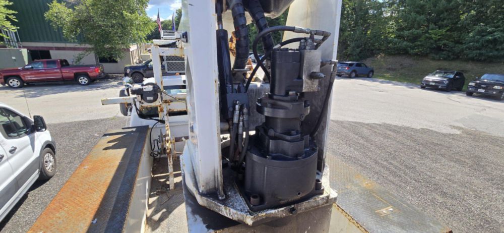 2019 Ford 750 4x2 Versalift VTP-40-NE Cable Placer Truck