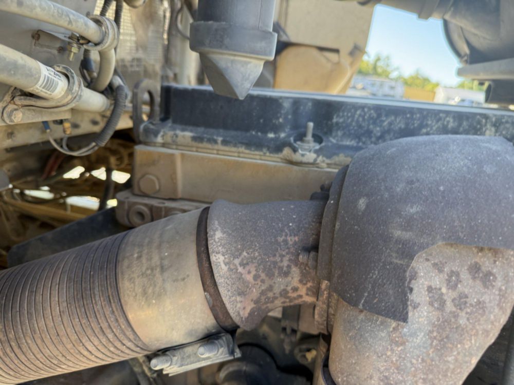 2006 Kenworth T-800 Tri-Axle Ox Bodies Dump Truck