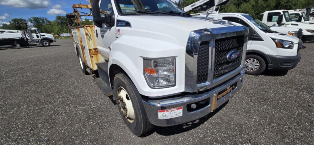 2019 Ford 750 4x2 Versalift VTP-40-NE Cable Placer Truck
