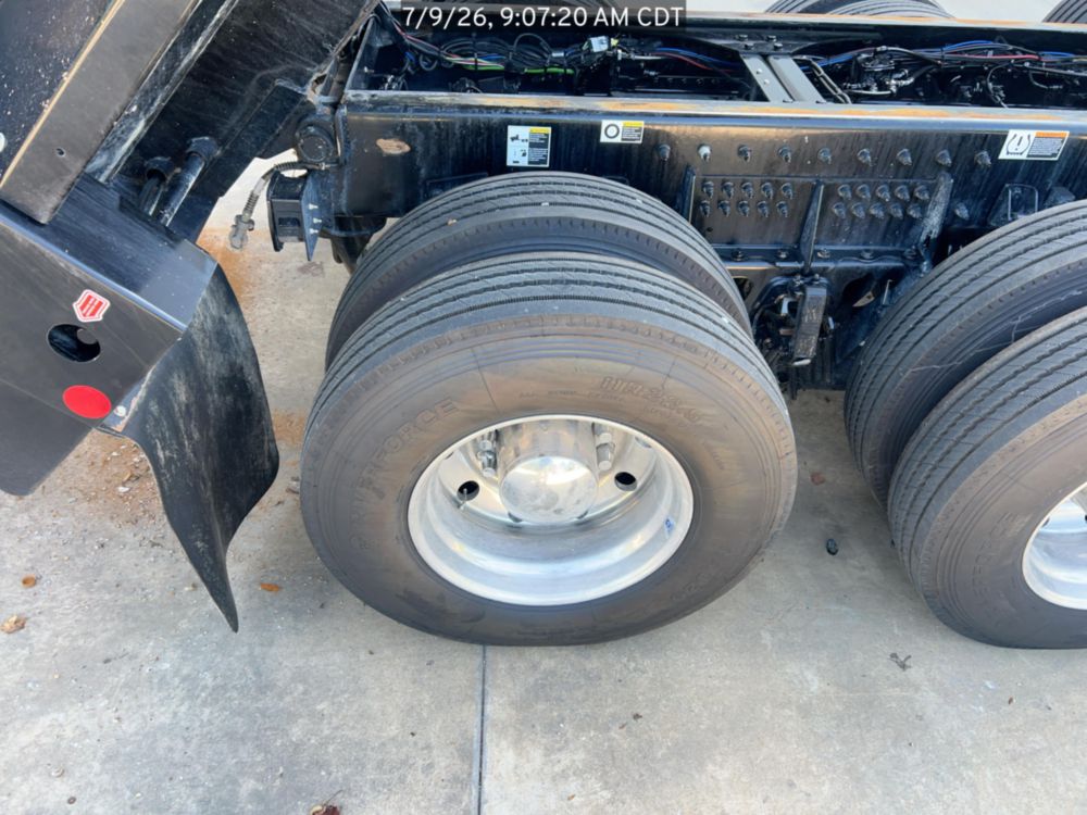 2026 Peterbilt 567 10x4 18' Load King Dump Truck