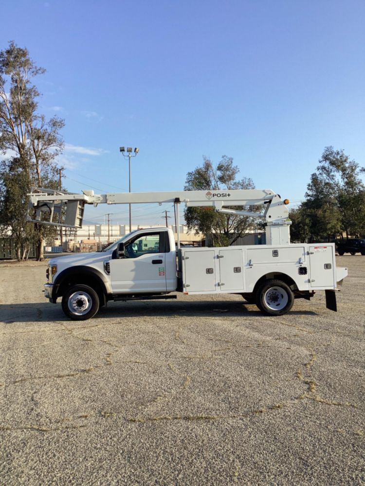 2019 Ford F-550 4x2 POSI+ 700-40 Cable Placer