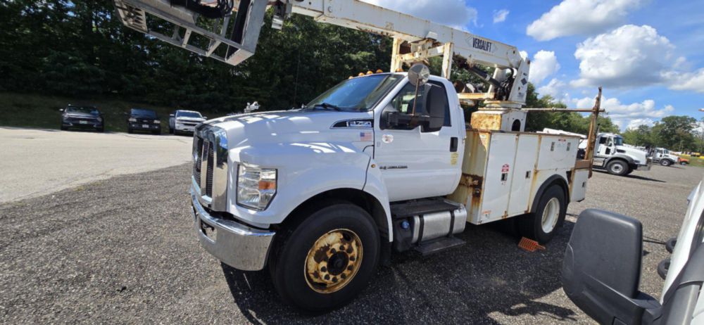 2019 Ford 750 4x2 Versalift VTP-40-NE Cable Placer Truck