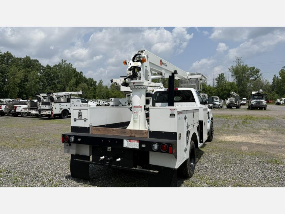New 2022 Chevrolet 5500 4x2 Posi+ 700-40 Cable Placer Truck