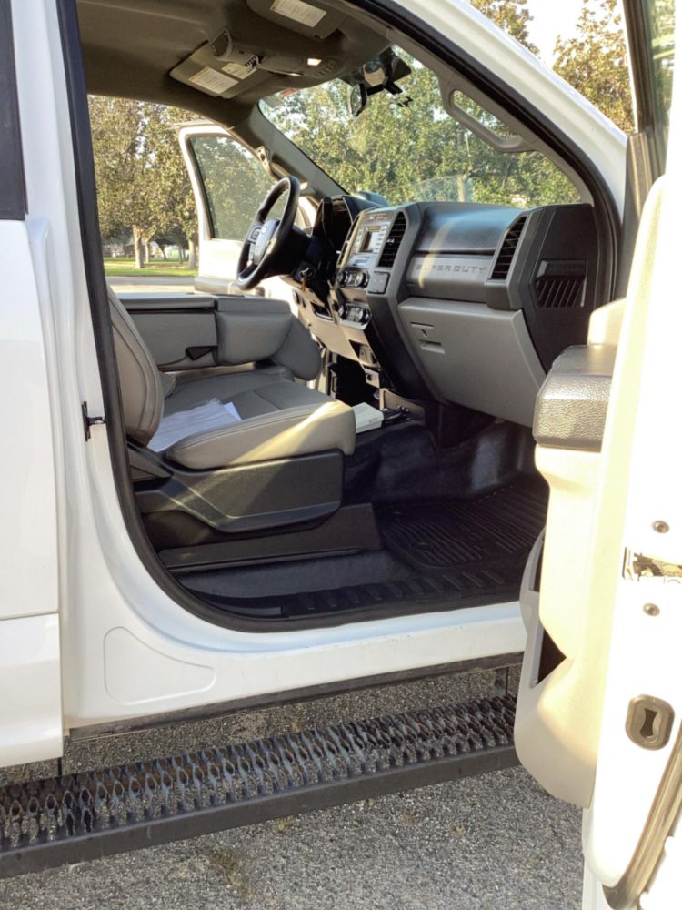 2019 Ford F-550 4x2 POSI+ 700-40 Cable Placer