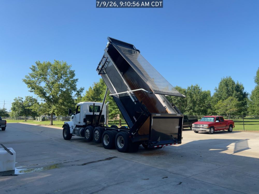 2026 Peterbilt 567 10x4 18' Load King Dump Truck