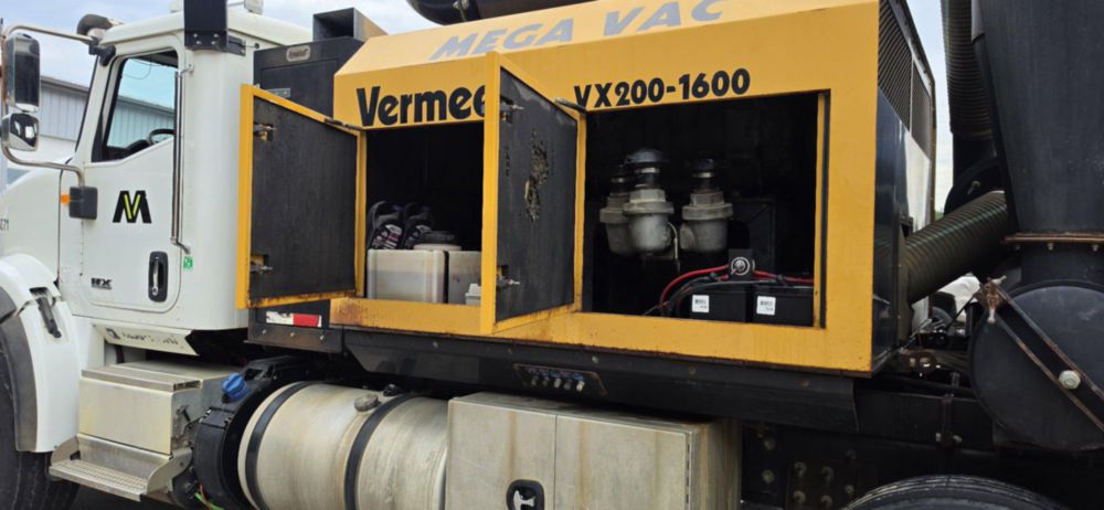 2018 Int'l HX615 Tri-Axle Vermeer VX200-1600 Hydro-Excavator Truck