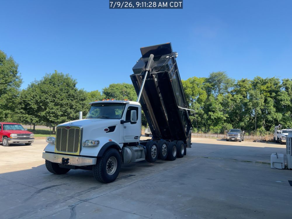 2026 Peterbilt 567 10x4 18' Load King Dump Truck