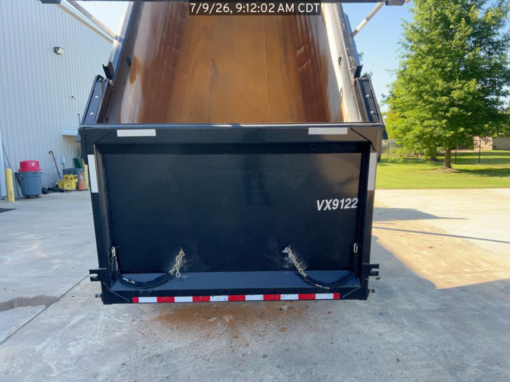 2026 Peterbilt 567 10x4 18' Load King Dump Truck