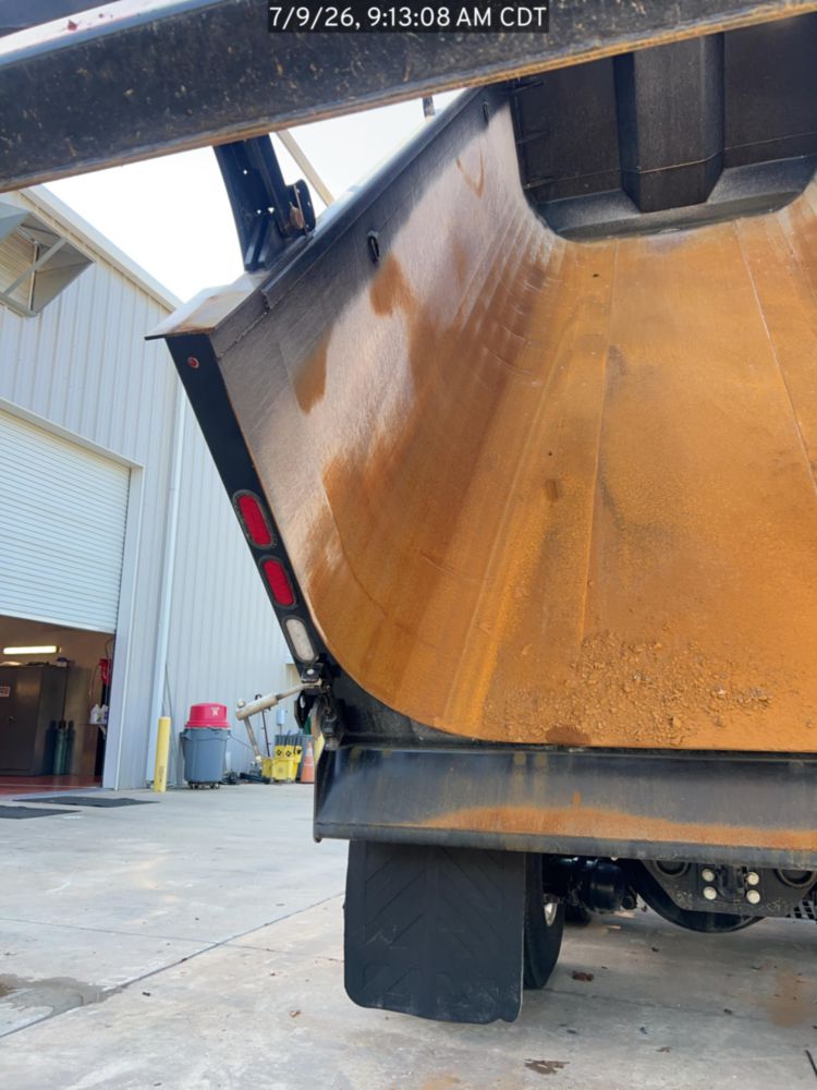 2026 Peterbilt 567 10x4 18' Load King Dump Truck
