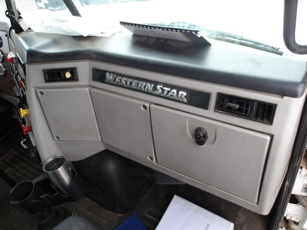2019 Westernstar 4700 SB Rotobec Elite 910 Tandem Grapple Truck