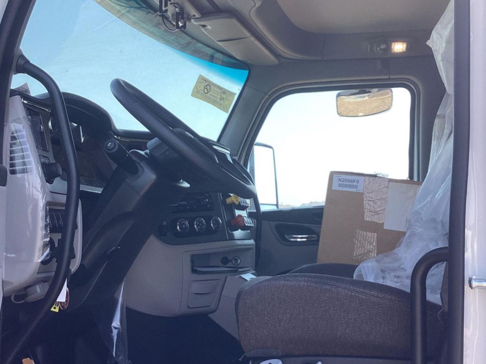 2025 Peterbilt 567 6x4 16' OSW Dump Truck
