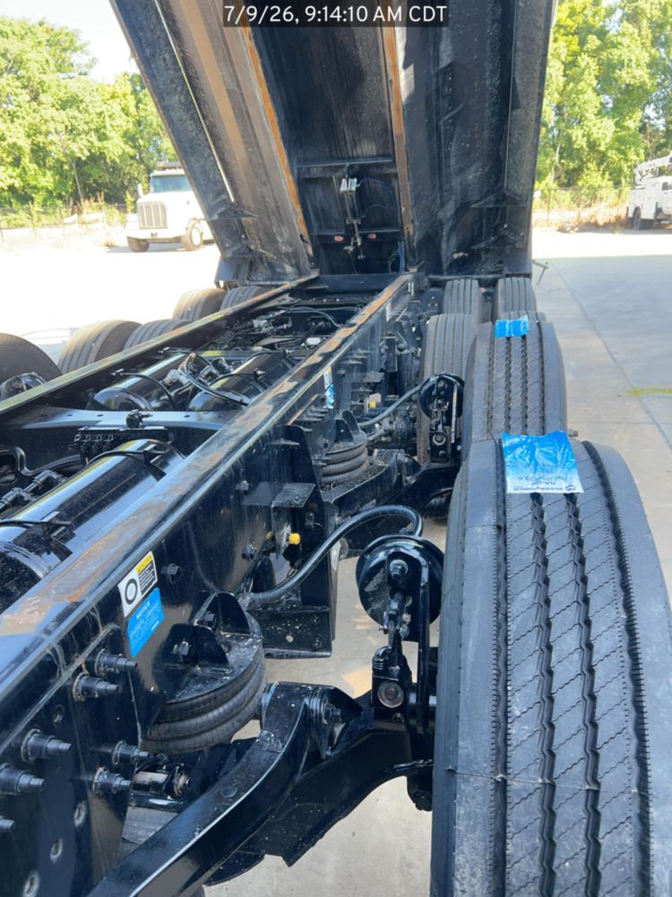 2026 Peterbilt 567 10x4 18' Load King Dump Truck