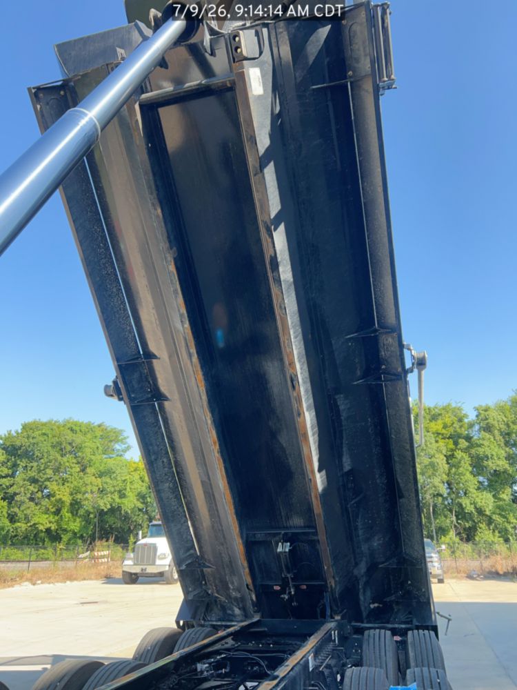 2026 Peterbilt 567 10x4 18' Load King Dump Truck