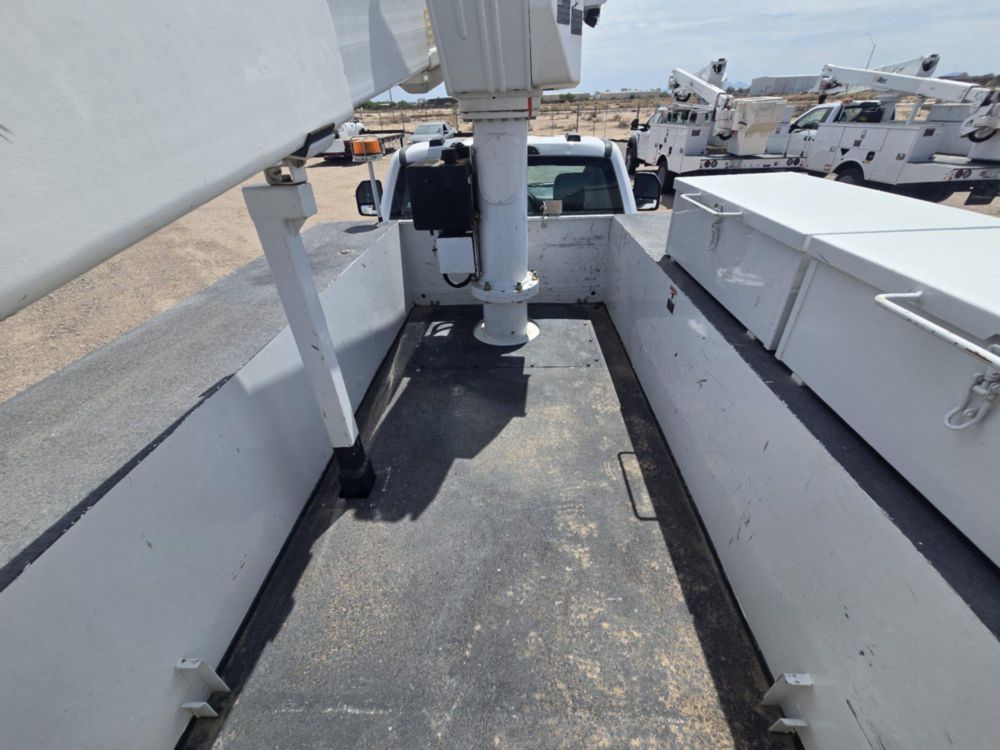 2022 Ford F-550 4x4 Powerstroke Altec AT-40G Bucket Truck