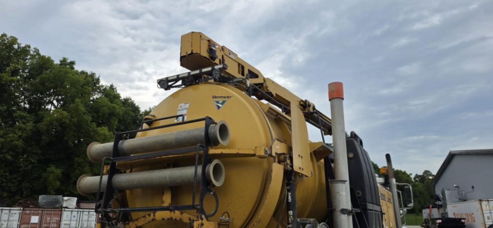 2018 Int'l HX615 Tri-Axle Vermeer VX200-1600 Hydro-Excavator Truck