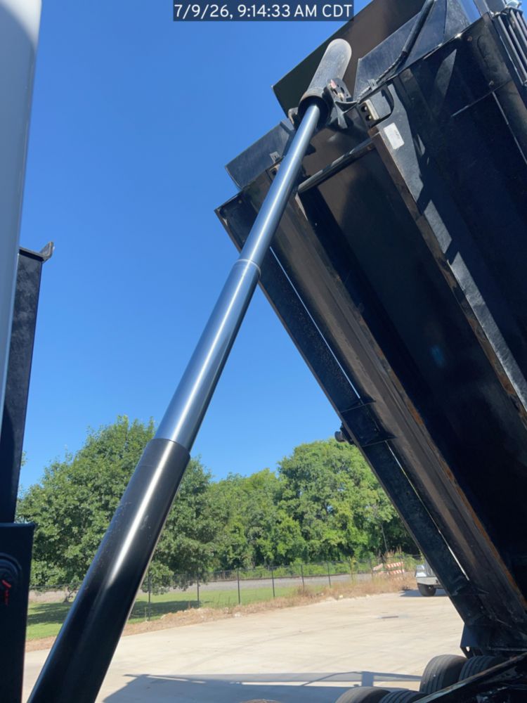2026 Peterbilt 567 10x4 18' Load King Dump Truck