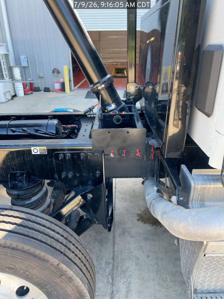 2026 Peterbilt 567 10x4 18' Load King Dump Truck