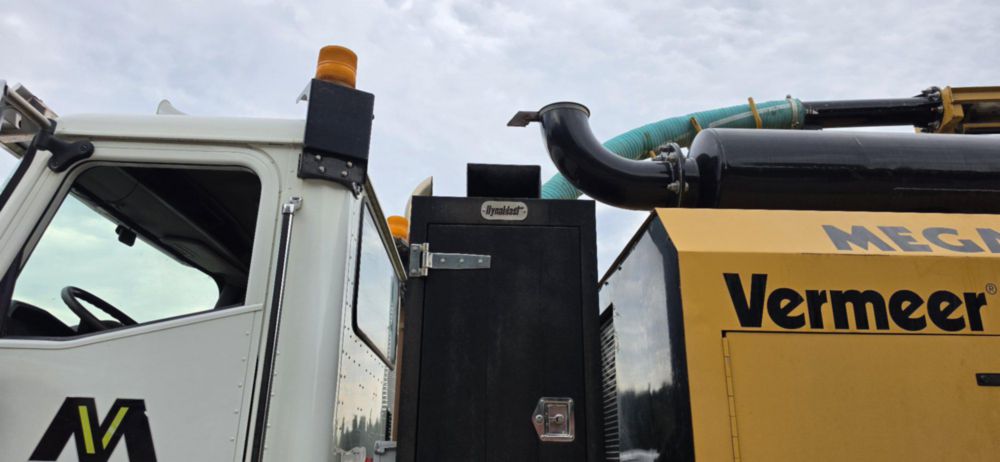 2018 Int'l HX615 Tri-Axle Vermeer VX200-1600 Hydro-Excavator Truck