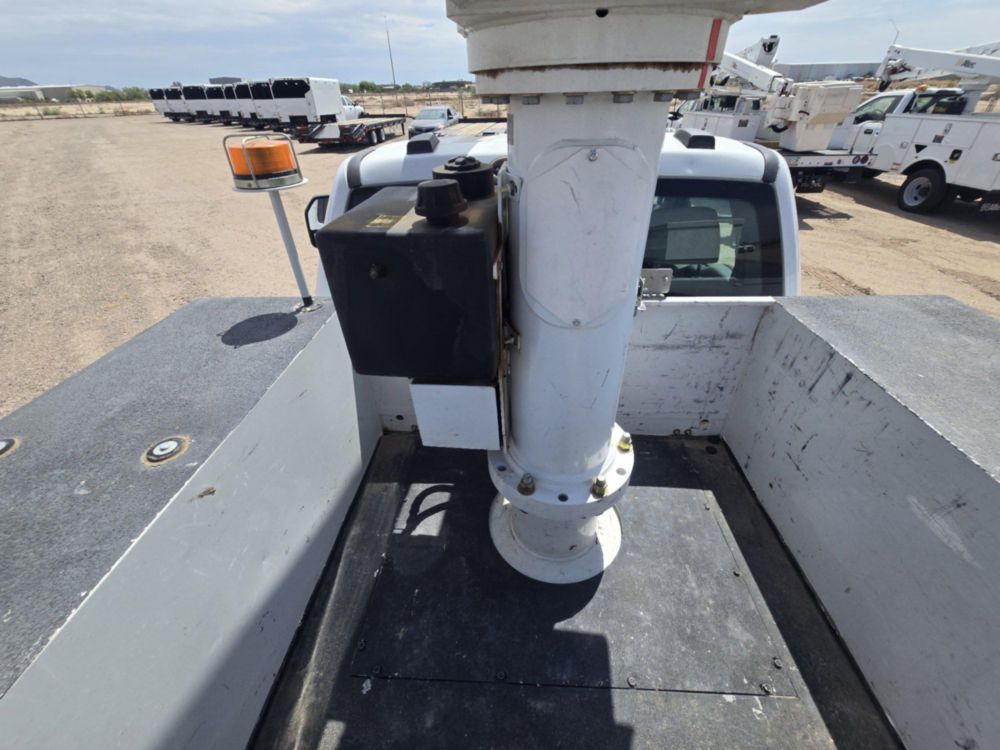 2022 Ford F-550 4x4 Powerstroke Altec AT-40G Bucket Truck