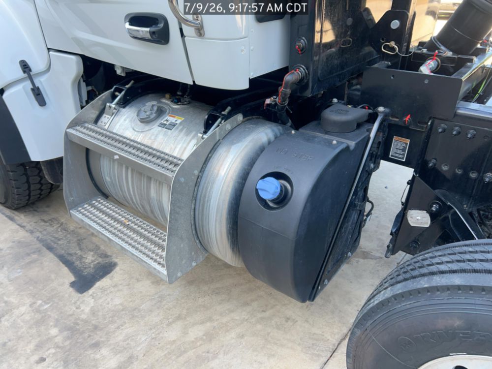 2026 Peterbilt 567 10x4 18' Load King Dump Truck
