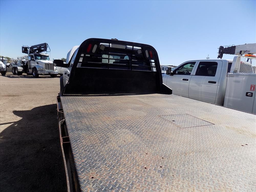 2017 Dodge Ram 5500 Crew Cab 4x4 Flatbed Truck