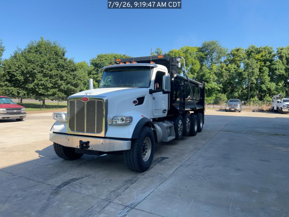 2026 Peterbilt 567 10x4 18' Load King Dump Truck
