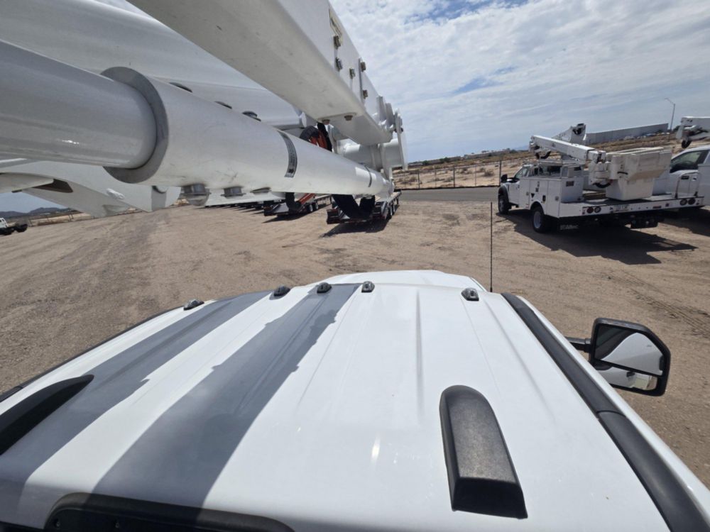 2022 Ford F-550 4x4 Powerstroke Altec AT-40G Bucket Truck