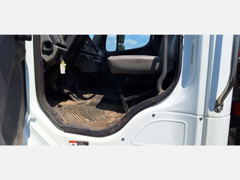 2022 Freightliner M2 Diesel 4x2 Fassi F-115 Grapple Truck