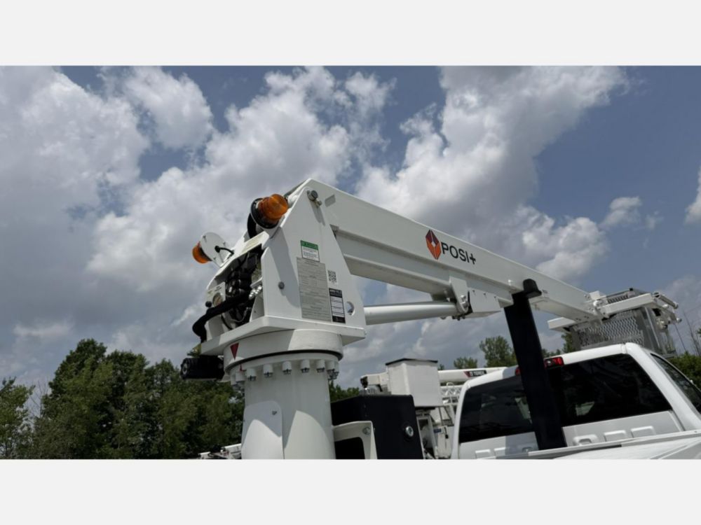 New 2022 Chevrolet 5500 4x2 Posi+ 700-40 Cable Placer Truck