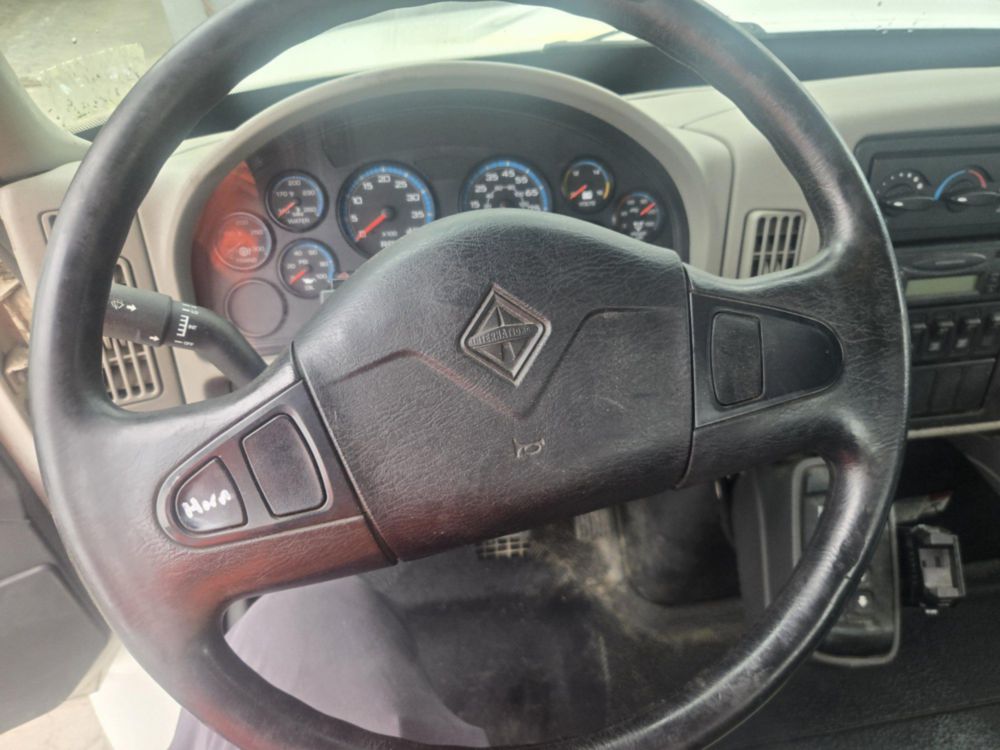 2009 Int'l 4300 4x2 Terex Commander 4047 Digger Derrick Truck