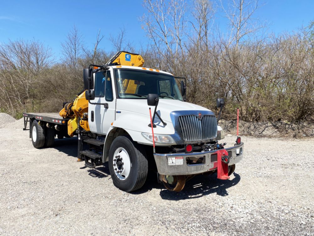 2010 IHC 4300 4x2 2002 Effer 170/4S Boom Truck