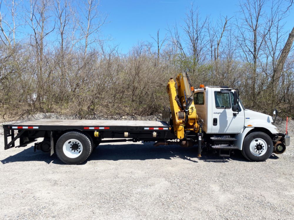 2010 IHC 4300 4x2 2002 Effer 170/4S Boom Truck