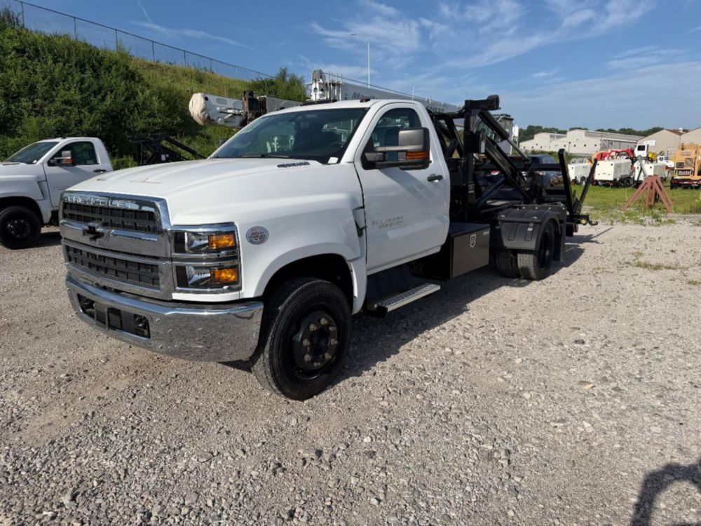 New 2023 Chevrolet 6500 4x2 Palfinger ACC-80 Container Handler Truck
