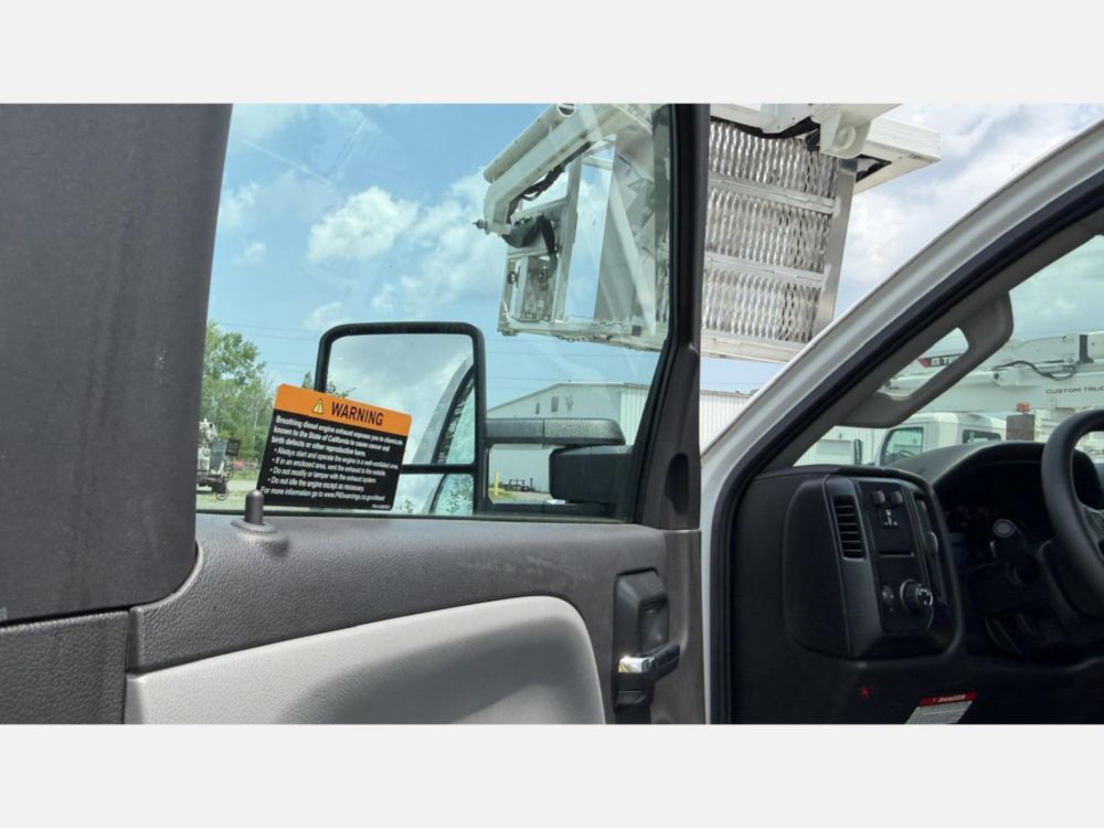 New 2022 Chevrolet 5500 4x2 Posi+ 700-40 Cable Placer Truck