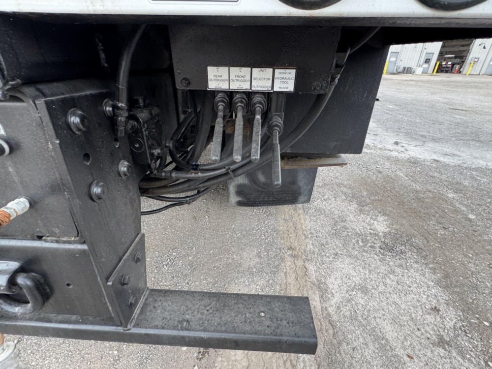 2020 Freightliner M2 4x4 Terex Commander 4047 Digger Derrick Truck