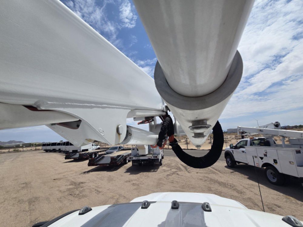 2022 Ford F-550 4x4 Altec AT-40G Bucket Truck